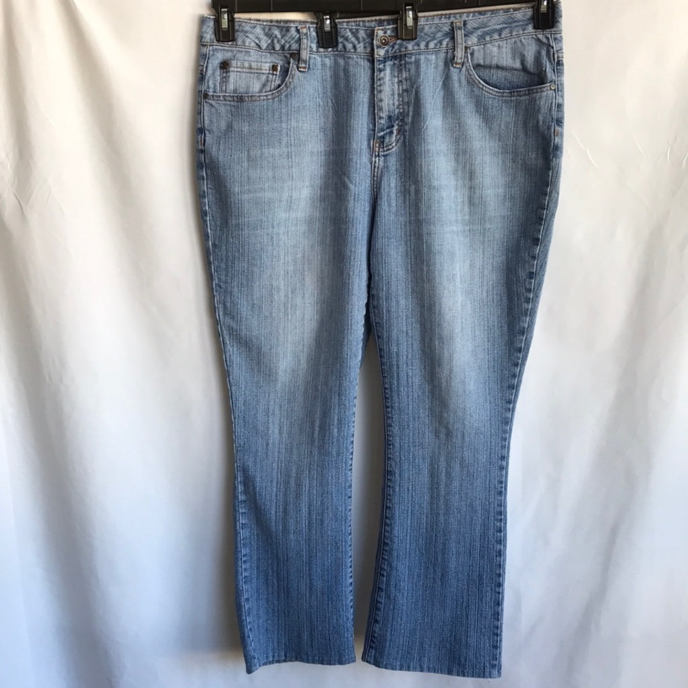 ZD lighter wash straight leg 5-pocket jeans, size 20